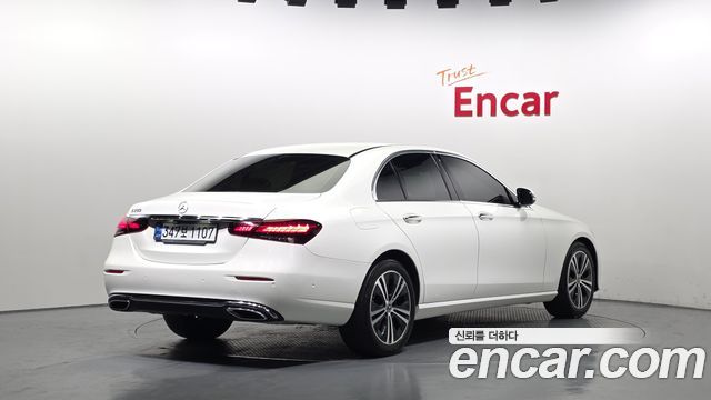 Mercedes-Benz E-Class из Кореи Encar