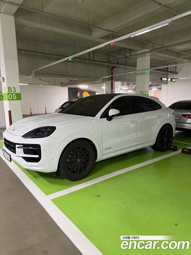 Porsche Cayenne 4.0 GTS — пробег 10 000 км — фото 1 из 5