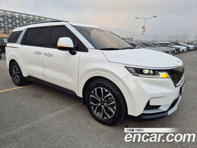 Kia Carnival Diesel 11-Seater Prestige — пробег 47 690 км — фото 3 из 5
