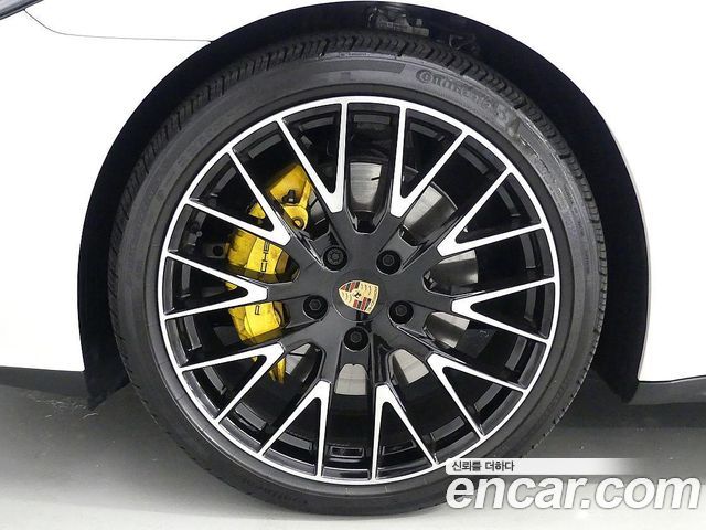 Porsche Panamera 2.9 AWD — пробег 9 500 км — фото 4 из 5