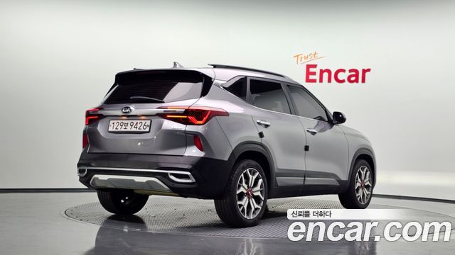 Kia Seltos из Кореи Encar