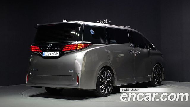 Toyota Alphard 2.5 HEV Executive AWD — пробег 20 078 км — фото 2 из 5