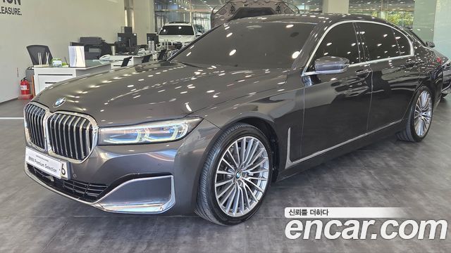 BMW 7-Series 740Li xDrive Design Pure Excellence — пробег 133 952 км — фото 1 из 5