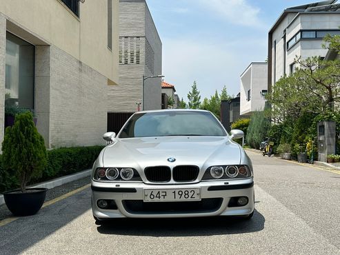 BMW M5 M5 Sedan — пробег 139 000 км — фото 1 из 5