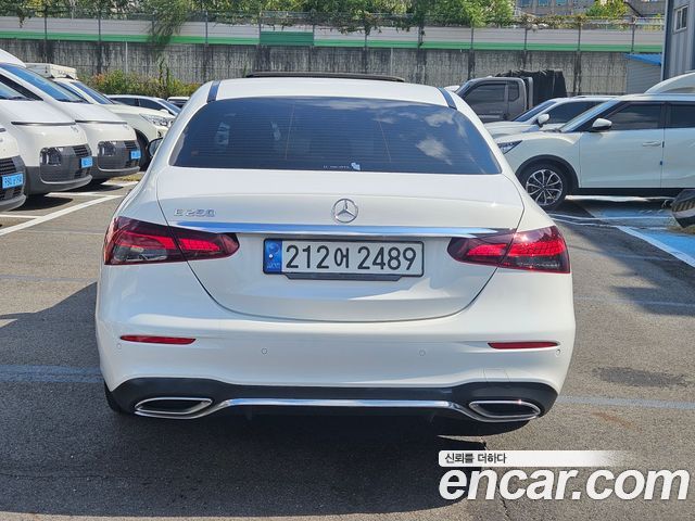 Mercedes-Benz E-Class из Кореи Encar