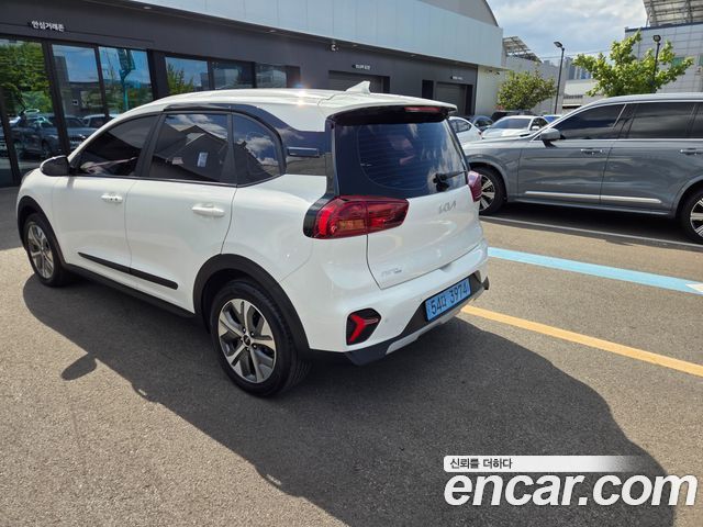Kia Niro Air — пробег 142 447 км — фото 4 из 5