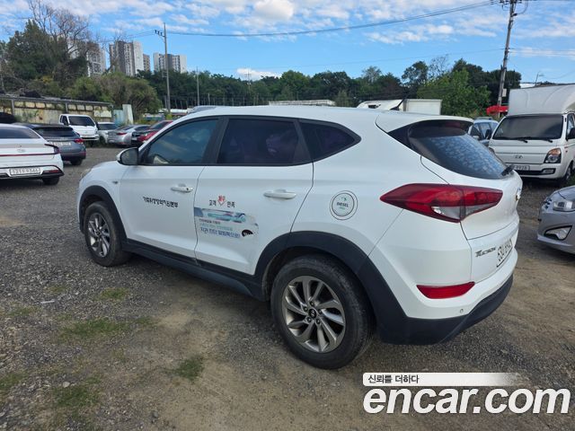 Hyundai Tucson Diesel 1.7 2WD Style — пробег 239 967 км — фото 3 из 5