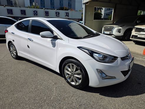 Hyundai AVANTE 1.6 GDi Modern Standard — пробег 92 000 км — фото 2 из 5