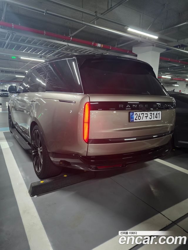 Land Rover Range Rover P530 Autobiography Long Wheel Base — пробег 12 500 км — фото 2 из 5