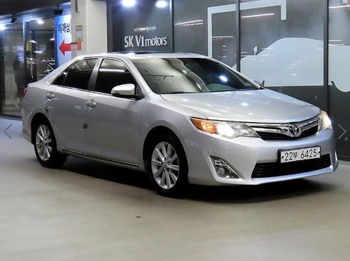 Toyota Camry 2.5 XLE — пробег 127 769 км — фото 1 из 5