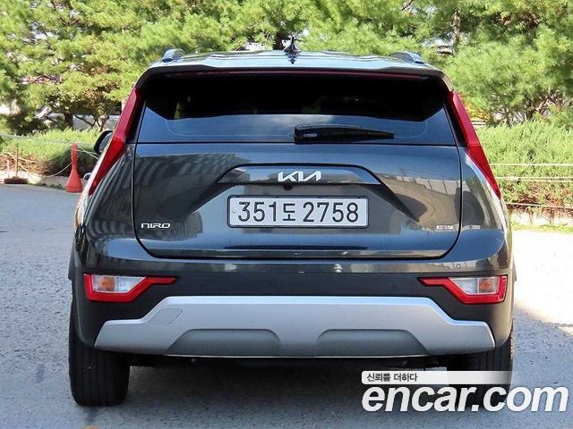 Kia Niro Trendy — пробег 58 270 км — фото 4 из 5