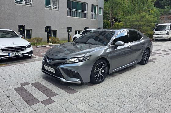 Toyota Camry 2.5 XSE Hybrid — пробег 73 652 км — фото 1 из 5