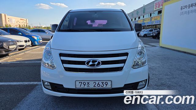 Hyundai Starex 12-Seater Wagon Smart — пробег 80 992 км — фото 3 из 5