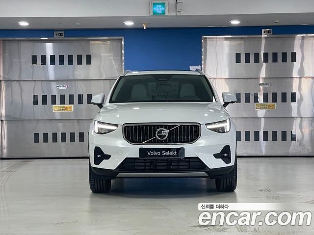 Volvo XC40 B4 Ultra Bright — пробег 18 653 км — фото 3 из 5