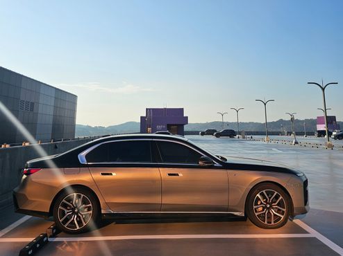 BMW 7-Series 740i sDrive M Sport — пробег 46 700 км — фото 4 из 5