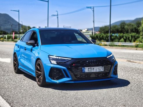 Audi RS3 2.5 TFSI Quattro — пробег 25 000 км — фото 1 из 5