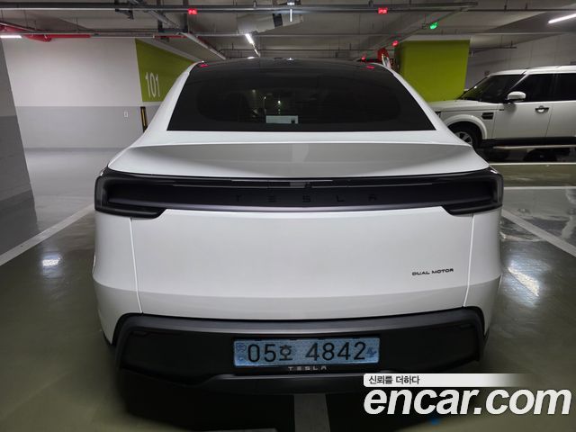 Tesla Model Y Long Range AWD — пробег 31 000 км — фото 2 из 5