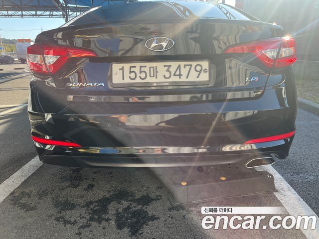 Hyundai Sonata LPI Smart — пробег 204 000 км — фото 2 из 5