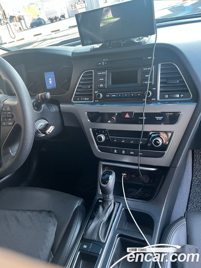 Hyundai Sonata LPI Smart — пробег 204 000 км — фото 4 из 5