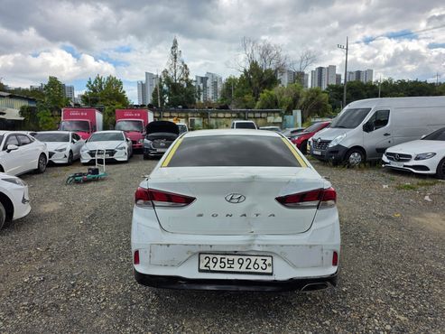 Hyundai Sonata 2.0 Style — пробег 238 052 км — фото 4 из 5
