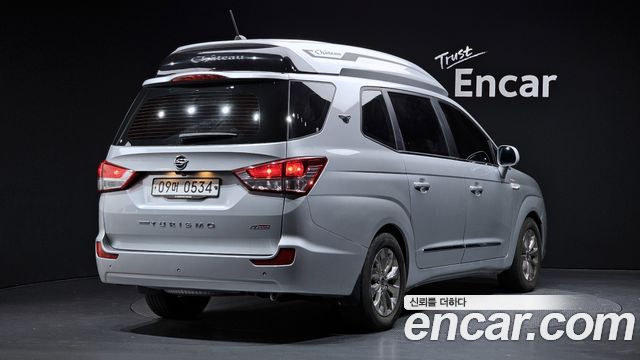 Ssangyong KORANDO 4WD Chateau 9-seater High-roof — пробег 105 477 км — фото 2 из 5