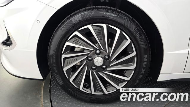 Hyundai Sonata Premium Plus — пробег 64 924 км — фото 5 из 5