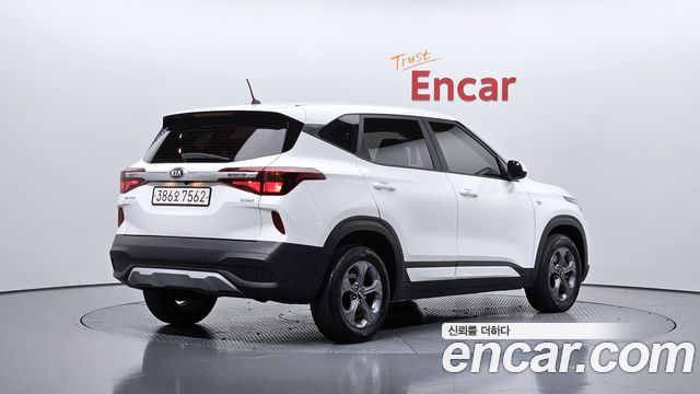 Kia Seltos из Кореи Encar