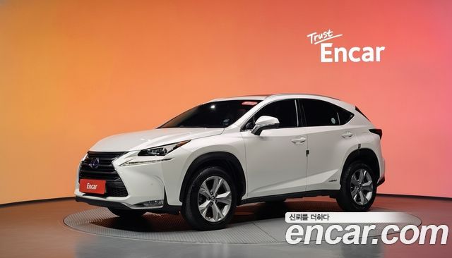 Lexus NX Executive — пробег 75 865 км — фото 1 из 5