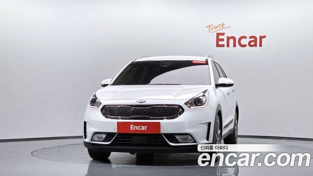 Kia Niro Noblesse — пробег 80 110 км — фото 3 из 5