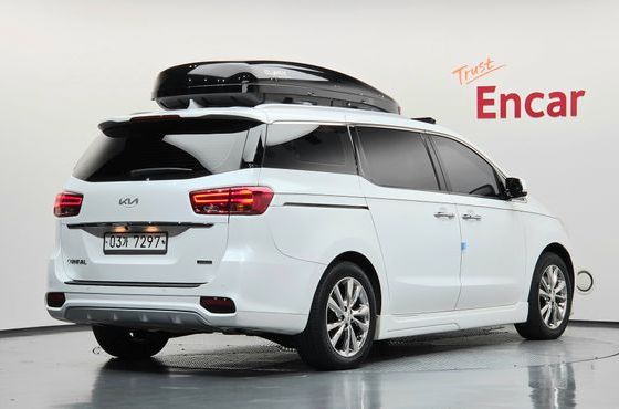 Kia Carnival 9-Seater Noblesse Special — пробег 118 796 км — фото 2 из 5