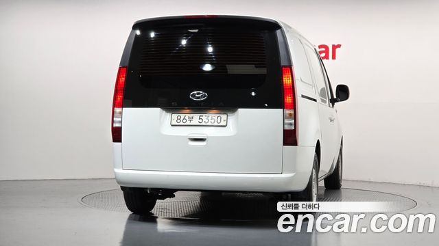 Hyundai Staria Cargo 3-Seater Smart — пробег 180 781 км — фото 4 из 5