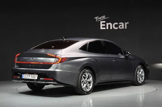 Hyundai Sonata 2.0 Premium Plus — пробег 27 733 км — фото 2 из 5