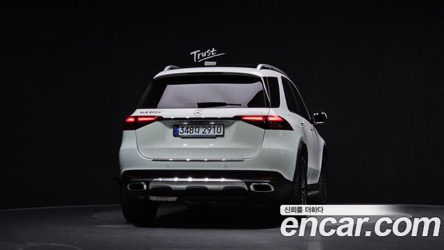 Mercedes-Benz GLE-Class GLE300d 4MATIC — пробег 8 546 км — фото 4 из 5