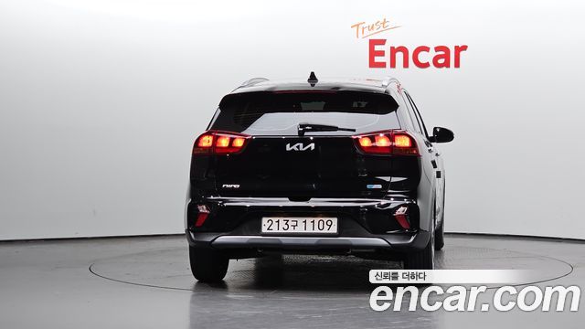 Kia Niro 1.6 HEV Trendy — пробег 99 040 км — фото 4 из 5