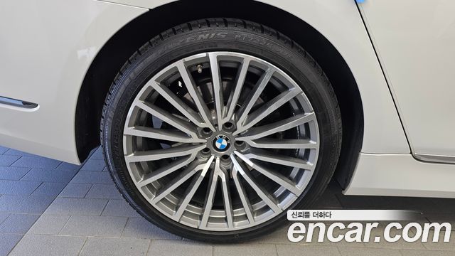 BMW 7-Series 730Ld xDrive Design Pure Excellence — пробег 168 485 км — фото 5 из 5