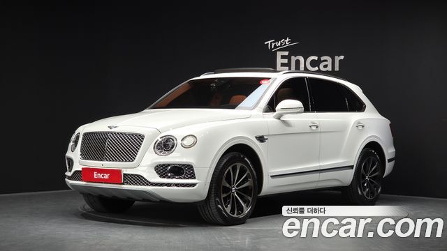 Bentley Bentayga 6.0 W12 — пробег 95 282 км — фото 1 из 5