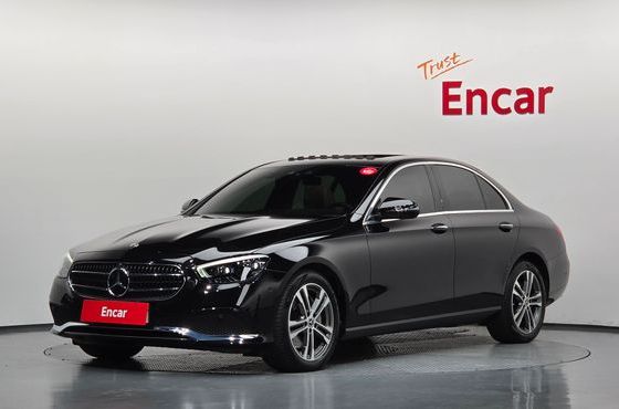 Mercedes-Benz E-Class E350 4MATIC Avantgarde — пробег 35 967 км — фото 1 из 5