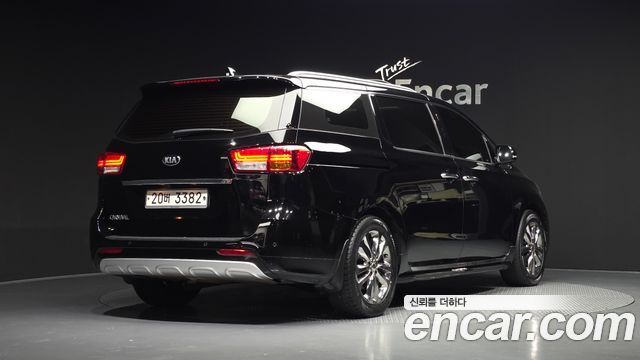 Kia Carnival 9-seater Noblesse — пробег 74 332 км — фото 2 из 5