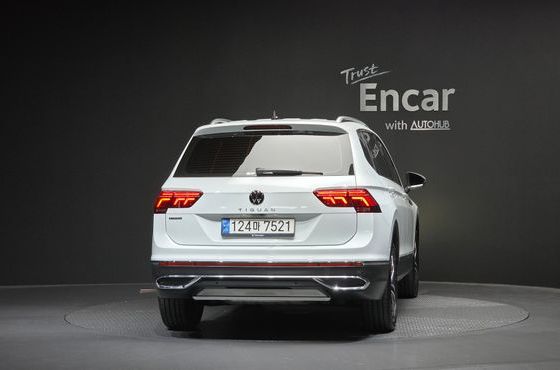 Volkswagen Tiguan 2.0 TSI Prestige — пробег 44 749 км — фото 4 из 5