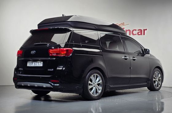 Kia Carnival 9-Seater Hi-Limousine Noblesse Special — пробег 121 220 км — фото 2 из 5