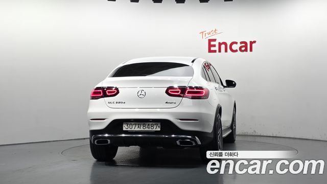 Mercedes-Benz GLC-Class GLC220 d 4MATIC Coupe — пробег 68 480 км — фото 4 из 5