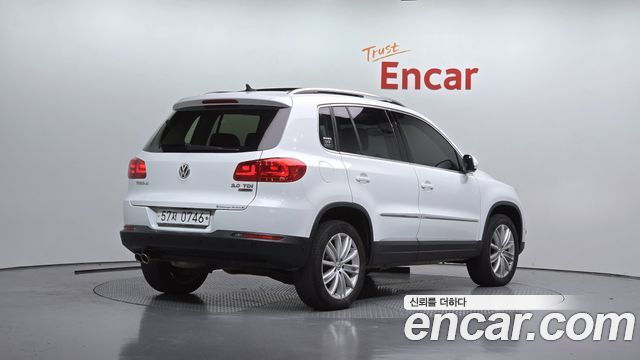 Volkswagen Tiguan 2.0 TDI  Premium 5N — пробег 188 148 км — фото 2 из 5
