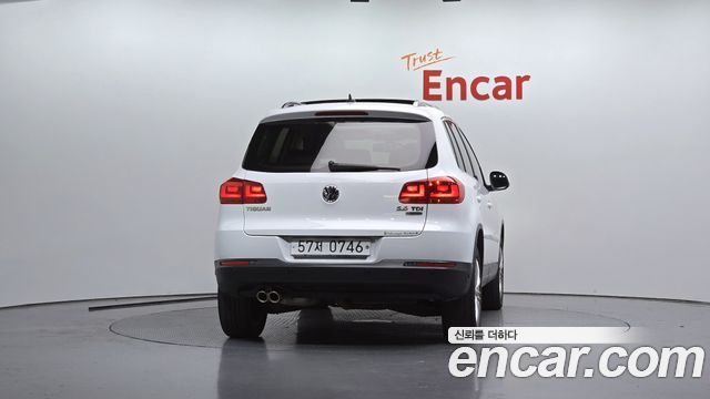 Volkswagen Tiguan 2.0 TDI  Premium 5N — пробег 188 148 км — фото 4 из 5