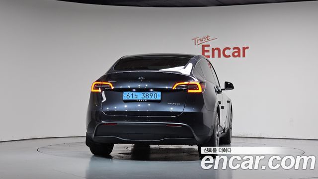 Tesla Model Y Long Range AWD — пробег 14 038 км — фото 4 из 5