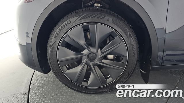 Tesla Model Y Long Range AWD — пробег 14 038 км — фото 5 из 5