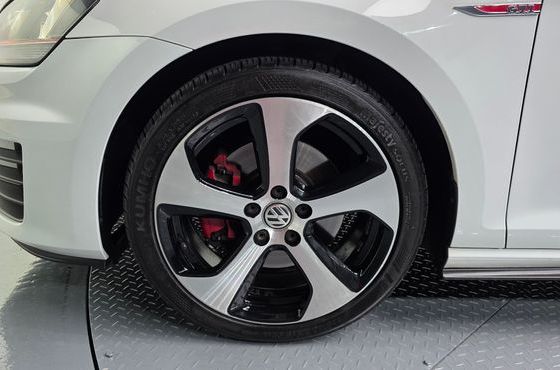 Volkswagen Golf 2.0 GTI — пробег 81 200 км — фото 5 из 5