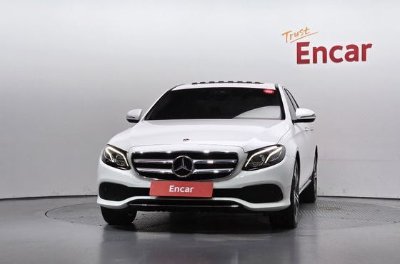 Mercedes-Benz E-Class E220d Avantgarde — пробег 91 455 км — фото 3 из 5