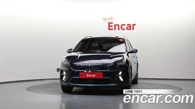 Kia Niro Noblesse — пробег 88 068 км — фото 3 из 5