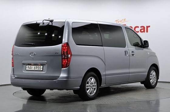 Hyundai Starex Van 3-Seater Smart — пробег 124 615 км — фото 2 из 5