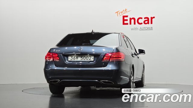 Mercedes-Benz E-Class E300 4MATIC Avantgarde — пробег 103 837 км — фото 4 из 5